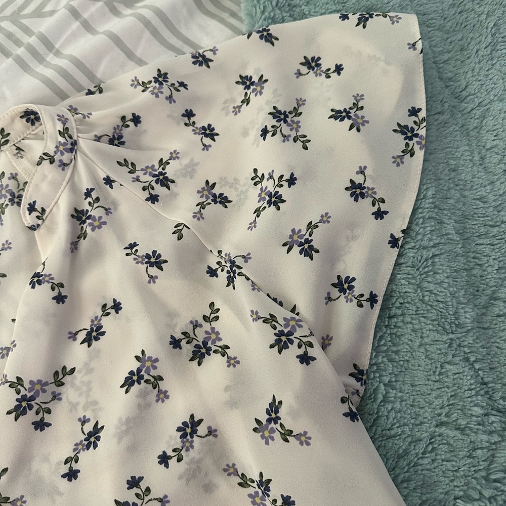 Primark flutter top - Picture 3 of 3